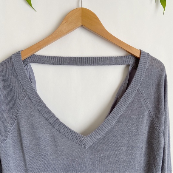 Lululemon • Gray Unity Open Back Pullover - Picture 4 of 8